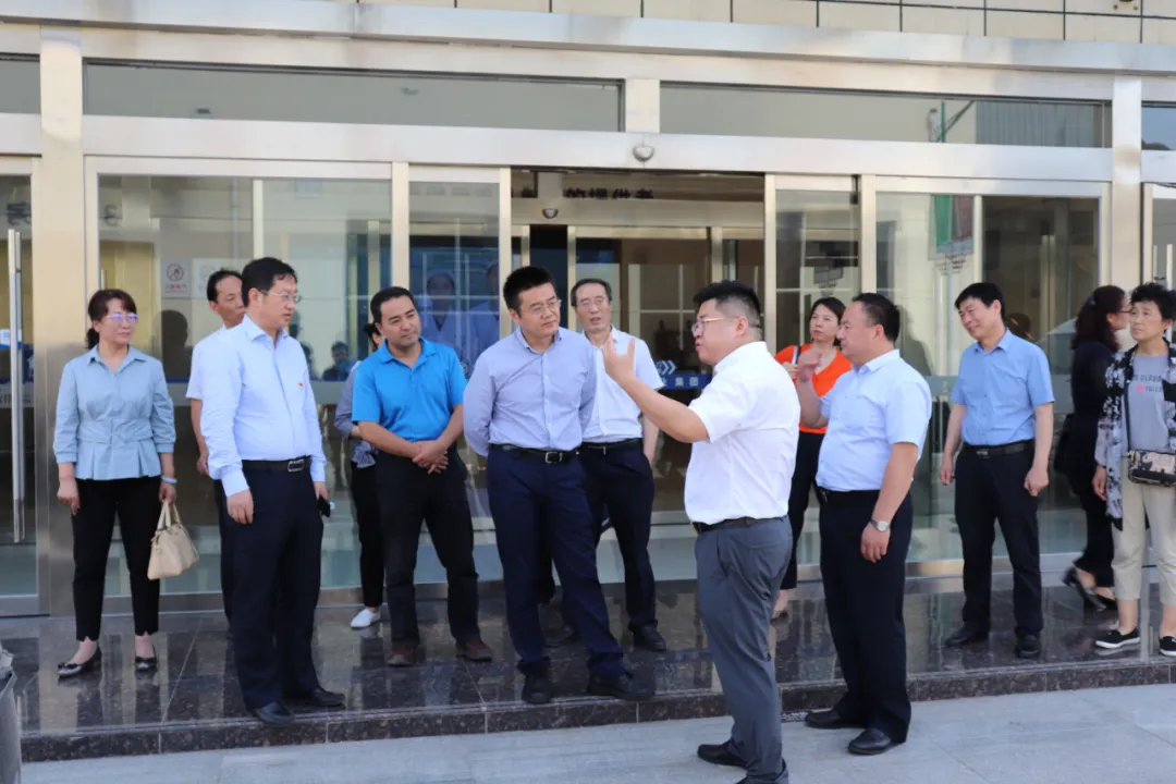 1592969091059050576.png 890e6f484261582828a65b10e546096.png